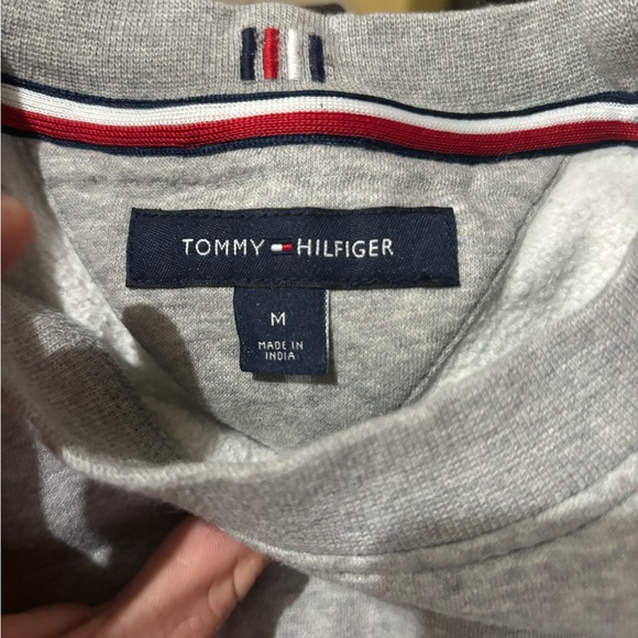 Tommy Hilfiger crewneck - Picture 2 of 2
